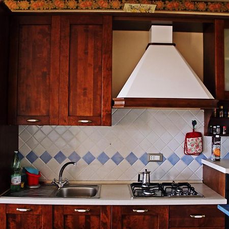 Appartamento Vacanze Magnolia E Glicine Tuoro sul Trasimeno Ngoại thất bức ảnh
