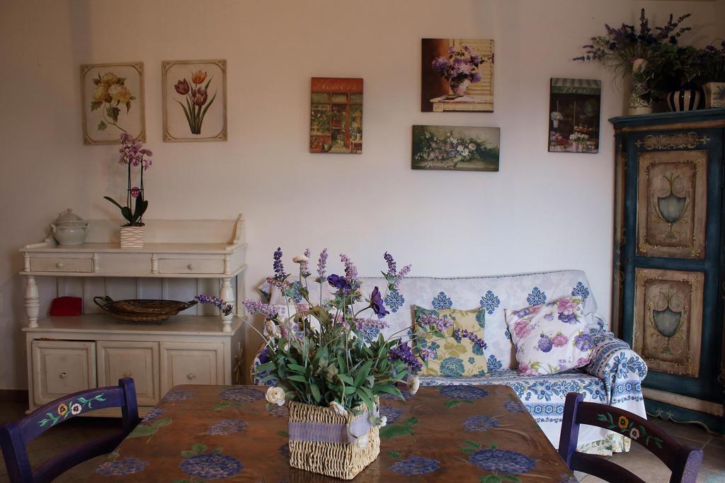 Appartamento Vacanze Magnolia E Glicine Tuoro sul Trasimeno Ngoại thất bức ảnh